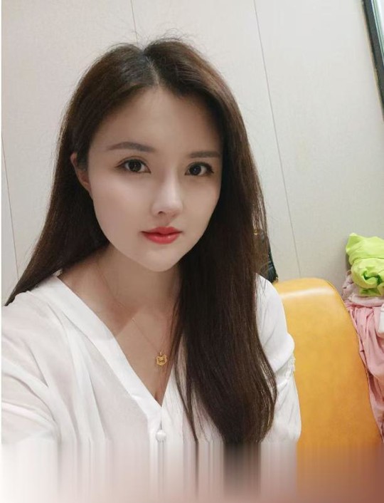 广东-深圳西乡品茶美乳李一桐-1.jpg
