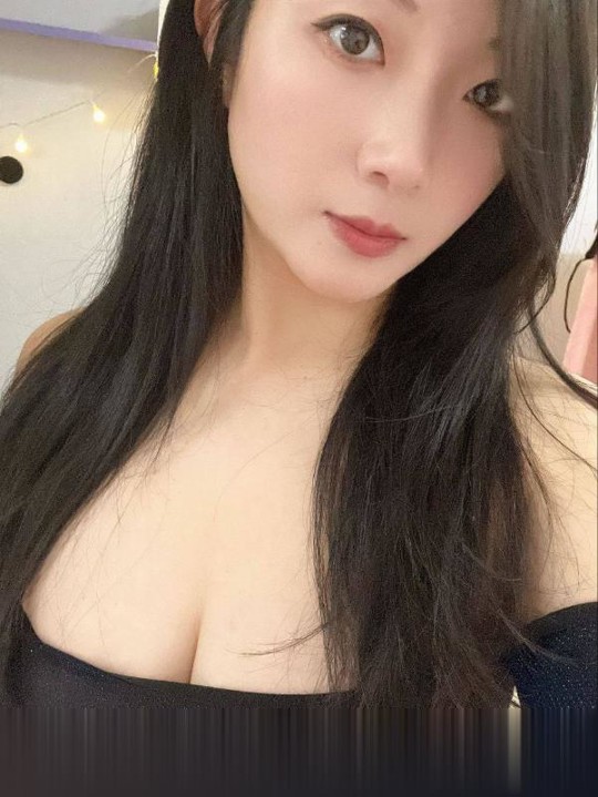 湖北-武汉大奶少妇小西茜-1.jpg