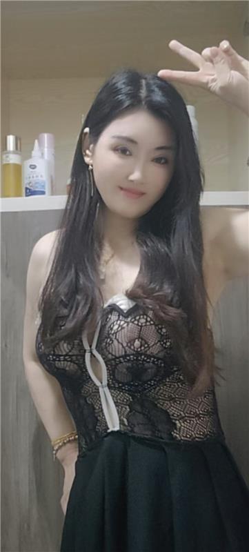 上海-黄浦性感迷人小少妇-2.jpg